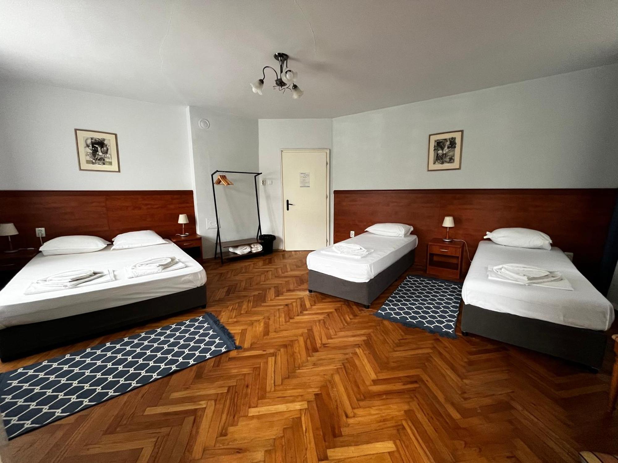 Guest Rooms Donovi Varna Exterior foto